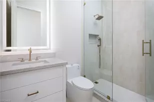 223 Bayview Ave, Naples, FL 34108 - Photo 32