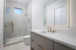 223 Bayview Ave, Naples, FL 34108 - Photo 36