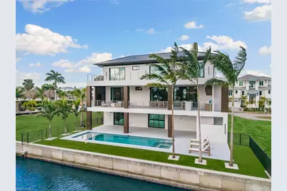 256 Trade Winds Ave, Naples, FL 34108 - Photo 6