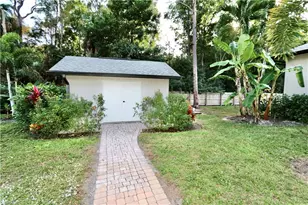 2061 Santa Barbara Blvd, Naples, FL 34116 - Photo 36