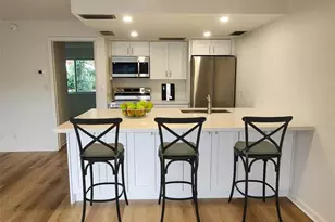 20 Bobolink Ct, Naples, FL 34105 - Photo 2