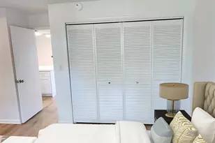 20 Bobolink Ct, Naples, FL 34105 - Photo 6