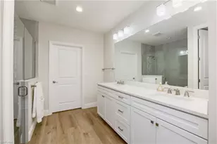2640 Seychelles Cir, Naples, FL 34112 - Photo 8