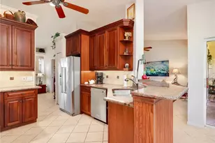 5893 3 Iron Dr, Naples, FL 34110 - Photo 4