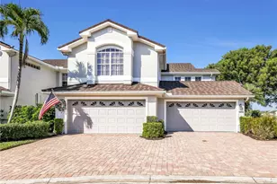 5893 3 Iron Dr, Naples, FL 34110 - Photo 2