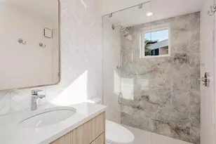 2401 Gulf Shore Blvd N, Naples, FL 34103 - Photo 12