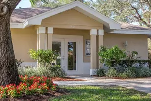 343 Dover Pl, Naples, FL 34104 - Photo 4