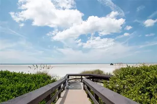 140 Seaview Ct, Marco Island, FL 34145 - Photo 28