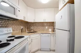 140 Seaview Ct, Marco Island, FL 34145 - Photo 14