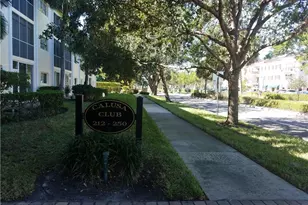 216 Banyan Blvd, Naples, FL 34102 - Photo 2