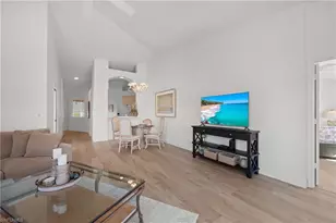 8415 Excalibur Cir, Naples, FL 34108 - Photo 6