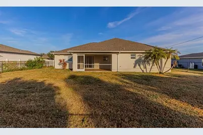 910 SW 9th Ave, Cape Coral, FL 33991 - Photo 24