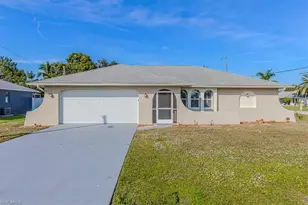 713 SE 35th St, Cape Coral, FL 33904 - Photo 2