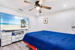 2012 Wright St, Fort Myers, FL 33916 - Photo 8