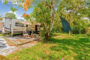 5238 Floridan Ave, Naples, FL 34113 - Photo 6