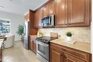 9103 Graphite Cir, Naples, FL 34120 - Photo 14