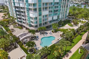 4255 Gulf Shore Blvd N, Naples, FL 34103 - Photo 46