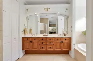 353 Steerforth Ct, Naples, FL 34110 - Photo 20