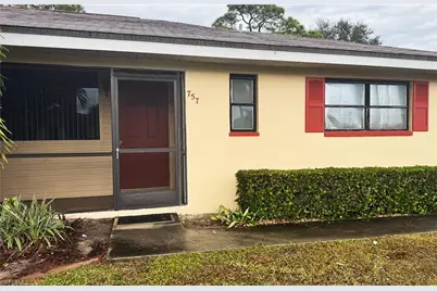 757 95th Ave N, Naples, FL 34108 - Photo 4