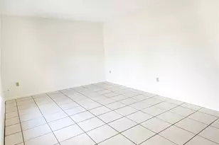 699 110th Ave N, Naples, FL 34108 - Photo 4
