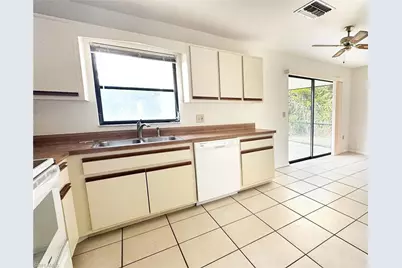 699 110th Ave N #Unit B, Naples, FL 34108 - Photo 6