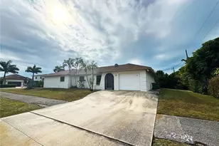699 110th Ave N, Naples, FL 34108 - Photo 1