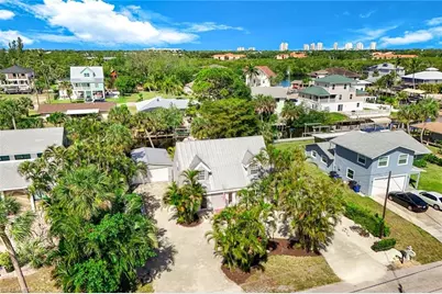 27269 Gasparilla Dr, Bonita Springs, FL 34135 - Photo 24