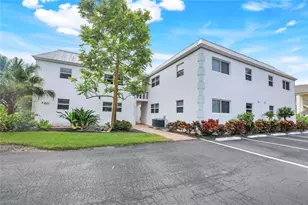 780 10th Ave S, Naples, FL 34102 - Photo 4