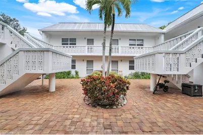 780 10th Ave S #22, Naples, FL 34102 - Photo 1