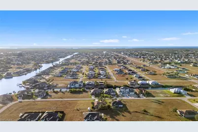 1505 NW 33rd Pl, Cape Coral, FL 33993 - Photo 46