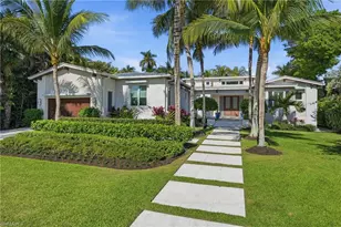 185 N Lake Dr, Naples, FL 34102 - Photo 1