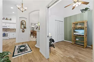 8167 Ibis Cove Cir, Naples, FL 34119 - Photo 4