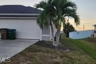 2118 NE 13th Pl, Cape Coral, FL 33909 - Photo 4