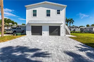 11310 Bougainvillea Ln, Fort Myers Beach, FL 33931 - Photo 28