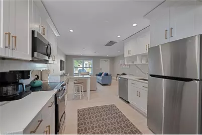 712 110th Ave N, Naples, FL 34108 - Photo 6