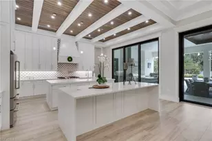 530 1st St NW, Naples, FL 34120 - Photo 10