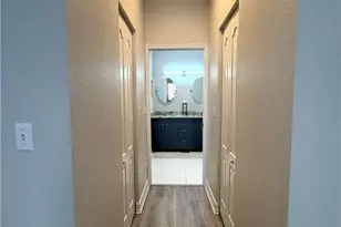 685 Luisa Ln, Naples, FL 34104 - Photo 6