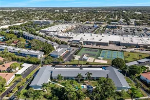 4126 Belair Ln, Naples, FL 34103 - Photo 2