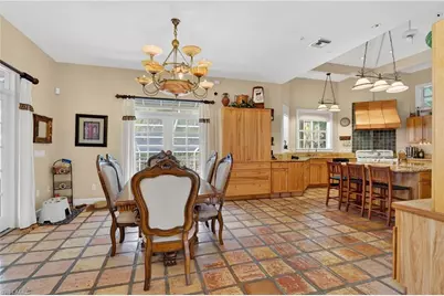 685 11th St NW, Naples, FL 34120 - Photo 10