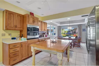 2273 Royal Ln, Naples, FL 34112 - Photo 10