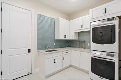 11591 Canal Grande Dr, Fort Myers, FL 33913 - Photo 24