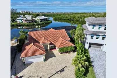 4882 Regal Dr, Bonita Springs, FL 34134 - Photo 8