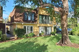 406 Meadowlark Ln, Naples, FL 34105 - Photo 2
