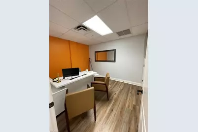 28089 Vanderbilt Dr, Bonita Springs, FL 34134 - Photo 14