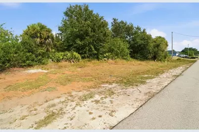 2910 51st St SW, Lehigh Acres, FL 33976 - Photo 16