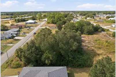 2910 51st St SW, Lehigh Acres, FL 33976 - Photo 4