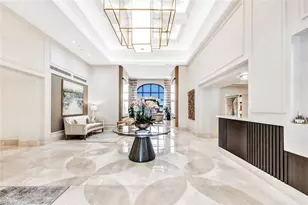 8665 Bay Colony Dr, Naples, FL 34108 - Photo 4