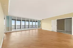 8665 Bay Colony Dr, Naples, FL 34108 - Photo 10