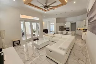 8122 Wilshire Lakes Blvd, Naples, FL 34109 - Photo 6