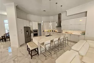 8122 Wilshire Lakes Blvd, Naples, FL 34109 - Photo 12